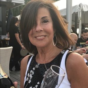 Meet your Posher, Pamela